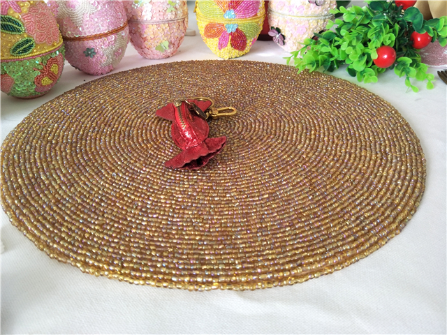 Factory Direct Selling Processing and Custom Beaded placemat Hand-Made Cup Matdishes Disc Pad Dinner Flag Table Mat Tea Table Mat