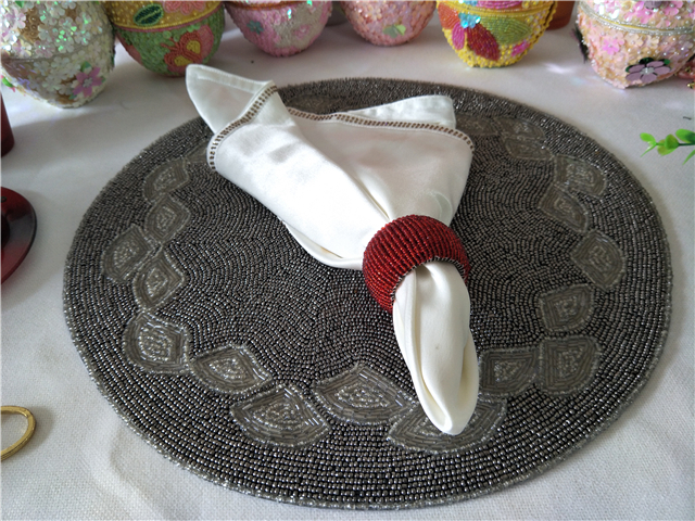 Factory Direct Selling Processing and Custom Beaded placemat Hand-Made Cup Matdishes Disc Pad Dinner Flag Table Mat Tea Table Mat
