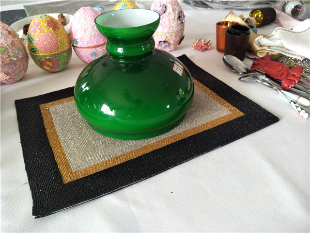 Factory Direct Selling Processing and Custom Beaded placemat Hand-Made Cup Matdishes Disc Pad Dinner Flag Table Mat Tea Table Mat