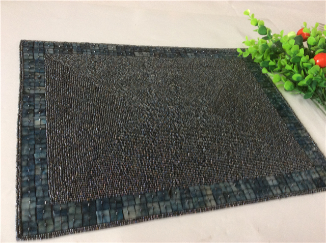 Factory Direct Selling Processing and Custom Beaded placemat Hand-Made Cup Matdishes Disc Pad Dinner Flag Table Mat Tea Table Mat