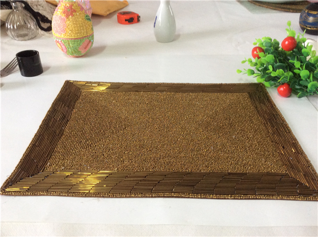Factory Direct Selling Processing and Custom Beaded placemat Hand-Made Cup Matdishes Disc Pad Dinner Flag Table Mat Tea Table Mat