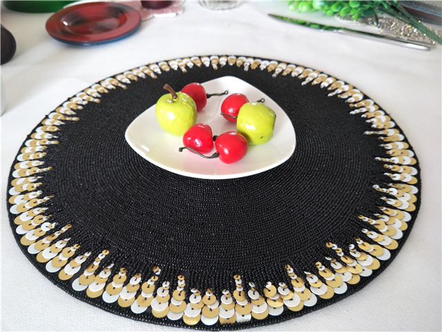 Factory Direct Selling Processing and Custom Beaded placemat Hand-Made Cup Matdishes Disc Pad Dinner Flag Table Mat Tea Table Mat
