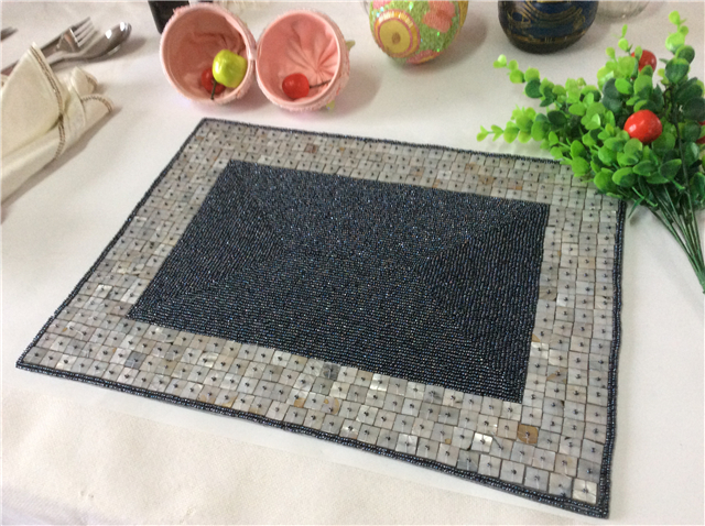 Factory Direct Selling Processing and Custom Beaded placemat Hand-Made Cup Matdishes Disc Pad Dinner Flag Table Mat Tea Table Mat