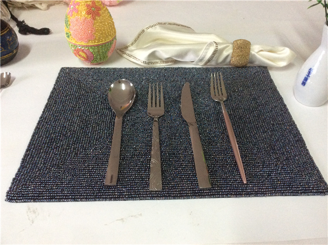 Factory Direct Selling Processing and Custom Beaded placemat Hand-Made Cup Matdishes Disc Pad Dinner Flag Table Mat Tea Table Mat