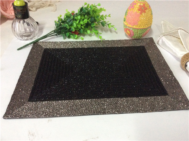 Factory Direct Selling Processing and Custom Beaded placemat Hand-Made Cup Matdishes Disc Pad Dinner Flag Table Mat Tea Table Mat