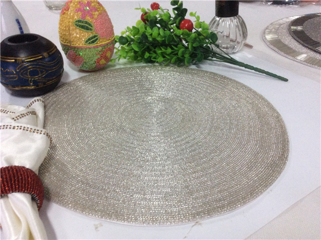Factory Direct Selling Processing and Custom Beaded placemat Hand-Made Cup Matdishes Disc Pad Dinner Flag Table Mat Tea Table Mat