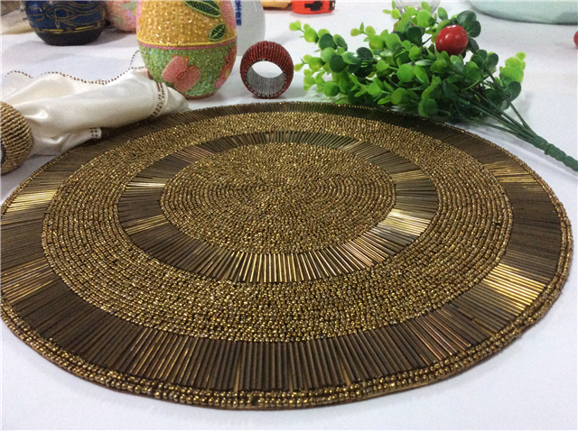 Factory Direct Selling Processing and Custom Beaded placemat Hand-Made Cup Matdishes Disc Pad Dinner Flag Table Mat Tea Table Mat