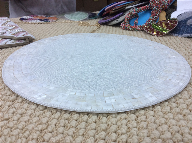 Factory Direct Selling Processing and Custom Beaded placemat Hand-Made Cup Matdishes Disc Pad Dinner Flag Table Mat Tea Table Mat