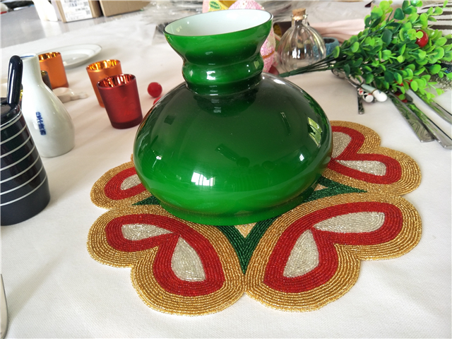 Factory Direct Selling Processing and Custom Beaded placemat Hand-Made Cup Matdishes Disc Pad Dinner Flag Table Mat Tea Table Mat