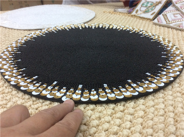 Factory Direct Selling Processing and Custom Beaded placemat Hand-Made Cup Matdishes Disc Pad Dinner Flag Table Mat Tea Table Mat