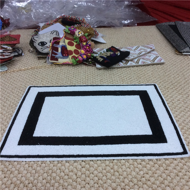 Factory Direct Selling Processing and Custom Beaded placemat Hand-Made Cup Matdishes Disc Pad Dinner Flag Table Mat Tea Table Mat