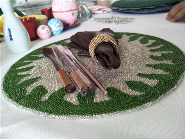 Factory Direct Selling Processing and Custom Beaded placemat Hand-Made Cup Matdishes Disc Pad Dinner Flag Table Mat Tea Table Mat