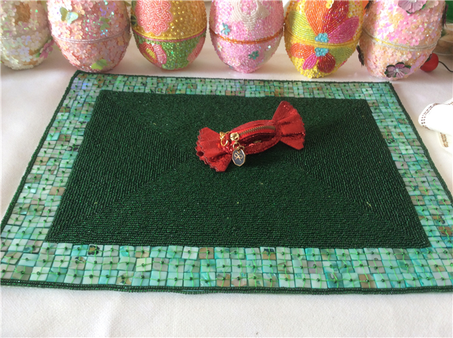 Factory Direct Selling Processing and Custom Beaded placemat Hand-Made Cup Matdishes Disc Pad Dinner Flag Table Mat Tea Table Mat