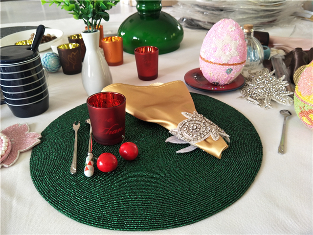 Factory Direct Selling Processing and Custom Beaded placemat Hand-Made Cup Matdishes Disc Pad Dinner Flag Table Mat Tea Table Mat