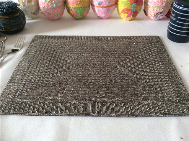Factory Direct Selling Processing and Custom Beaded placemat Hand-Made Cup Matdishes Disc Pad Dinner Flag Table Mat Tea Table Mat