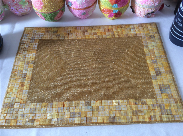 Factory Direct Selling Processing and Custom Beaded placemat Hand-Made Cup Matdishes Disc Pad Dinner Flag Table Mat Tea Table Mat