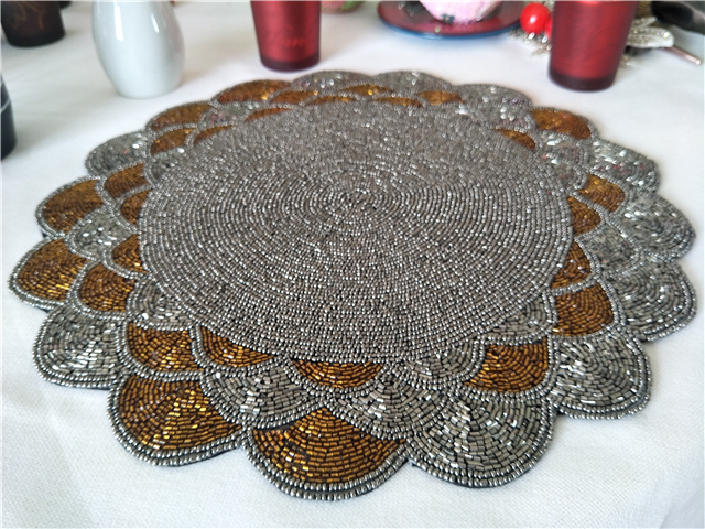 Factory Direct Selling Processing and Custom Beaded placemat Hand-Made Cup Matdishes Disc Pad Dinner Flag Table Mat Tea Table Mat