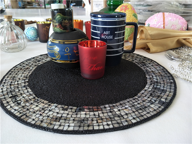 Factory Direct Selling Processing and Custom Beaded placemat Hand-Made Cup Matdishes Disc Pad Dinner Flag Table Mat Tea Table Mat