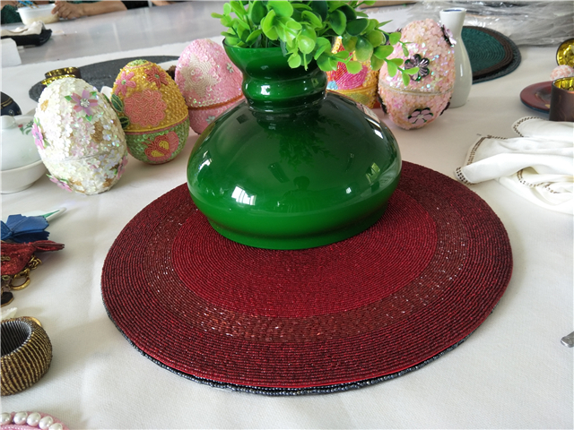 Factory Direct Selling Processing and Custom Beaded placemat Hand-Made Cup Matdishes Disc Pad Dinner Flag Table Mat Tea Table Mat