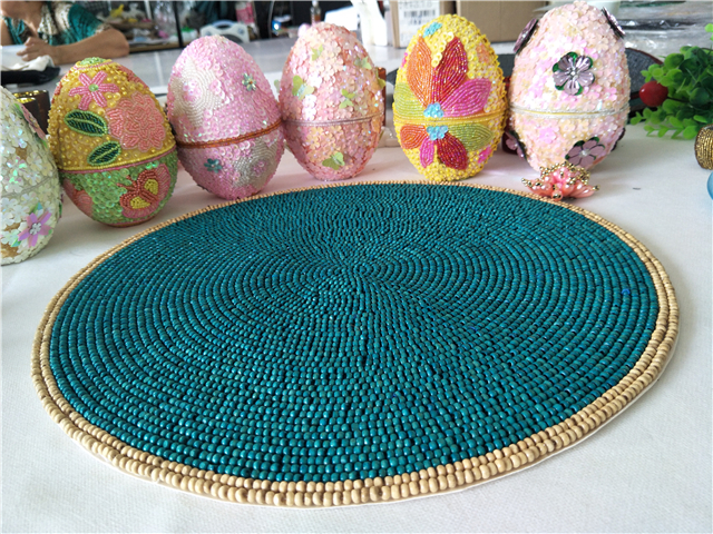 Factory Direct Selling Processing and Custom Beaded placemat Hand-Made Cup Matdishes Disc Pad Dinner Flag Table Mat Tea Table Mat